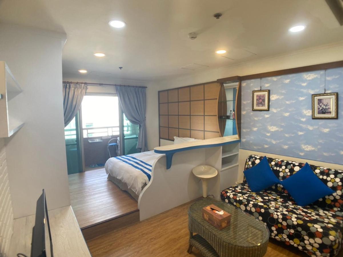 Ct Theme Suite Kaohsiung Exterior photo